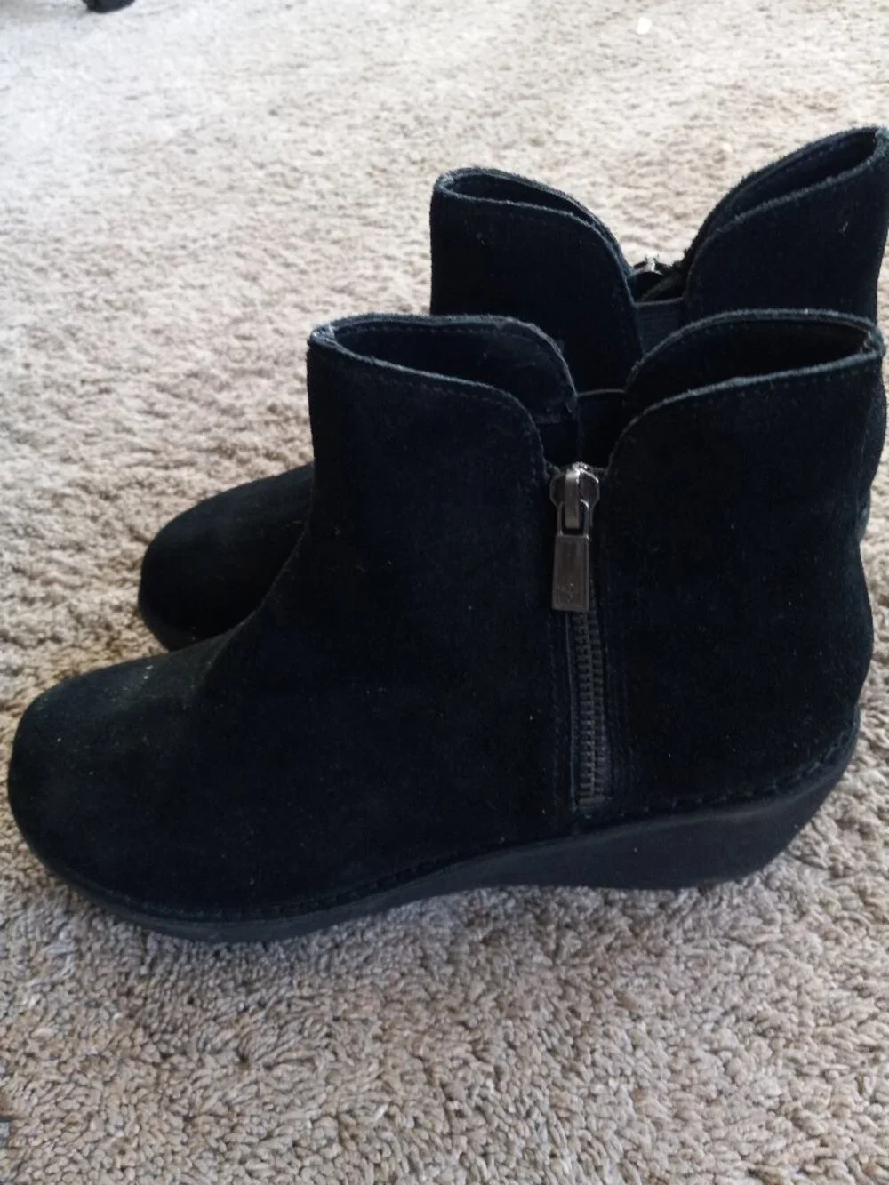 Kenneth Cole Reaction Black Zipper Felt Boots NEW 6.5